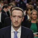 Марк Цукерберг предлагает создать платный Facebook
